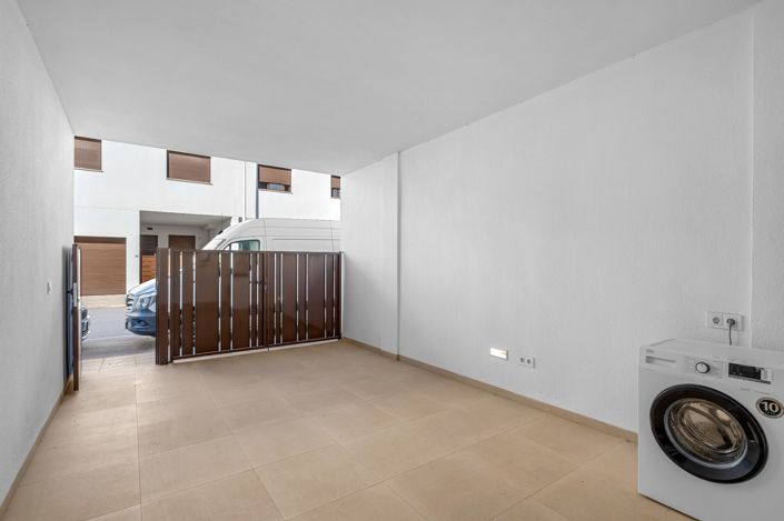 Image No.28-2 Bed Apartment for sale