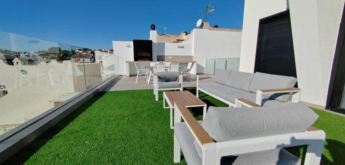 Image No.5-3 Bed Villa for sale