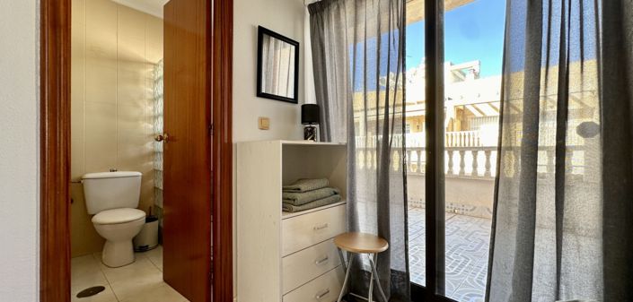 Image No.24-1 Bed Apartment for sale