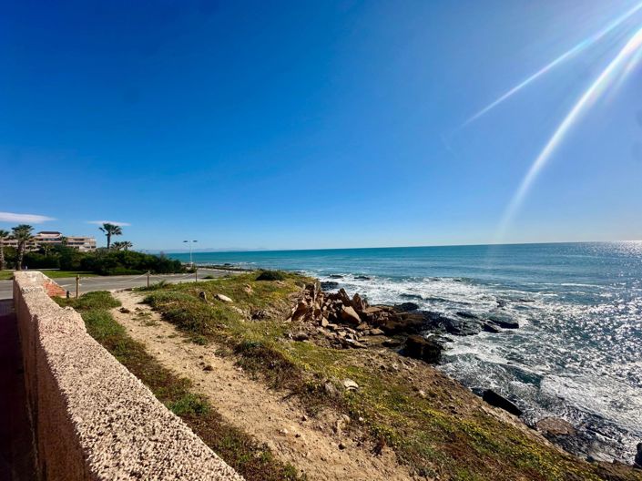 Image No.24-1 Bed Apartment for sale