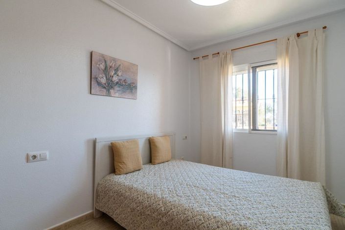 Image No.15-2 Bed Bungalow for sale