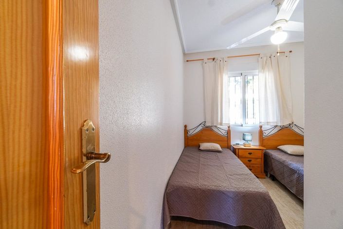 Image No.19-2 Bed Bungalow for sale