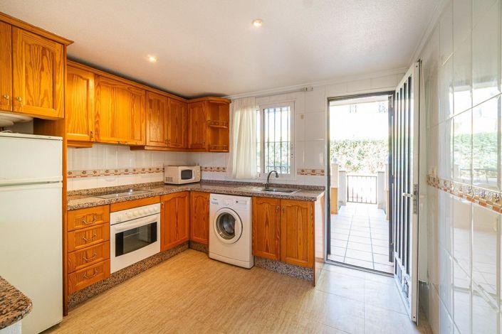 Image No.5-2 Bed Bungalow for sale