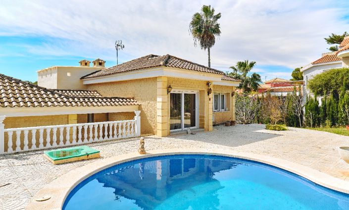 Image No.45-4 Bed Villa for sale