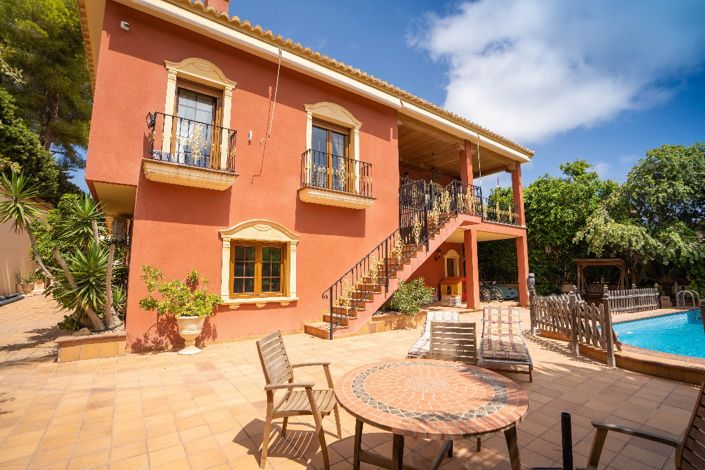 Image No.18-7 Bed Villa for sale