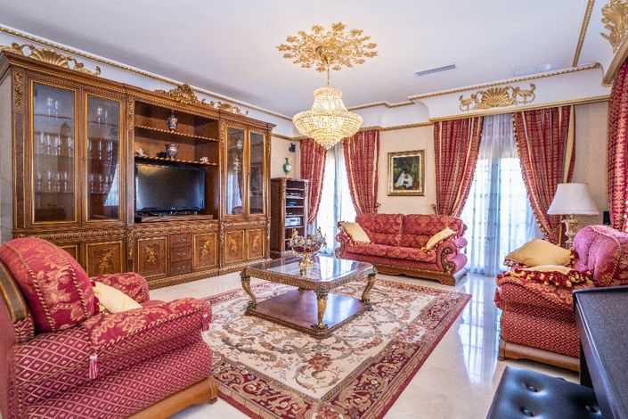 Image No.4-7 Bed Villa for sale