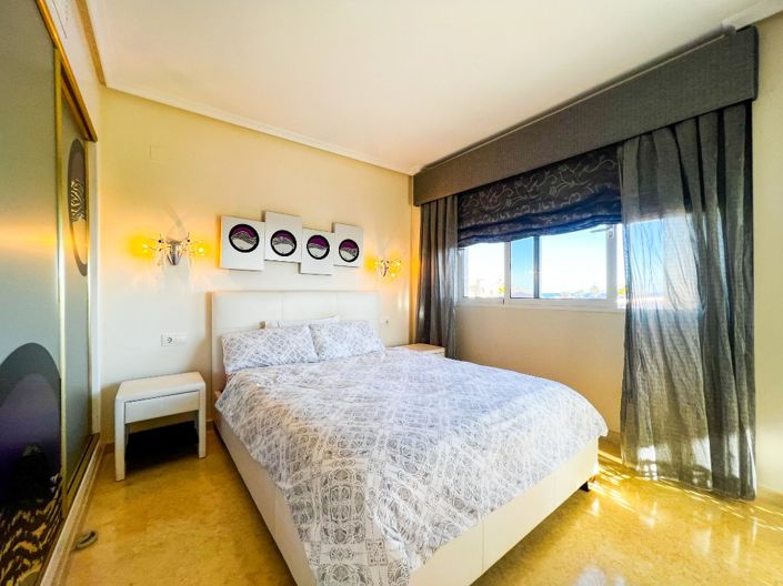 Image No.32-5 Bed Villa for sale