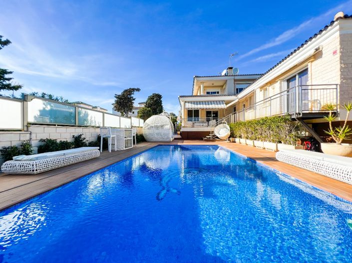 Image No.46-5 Bed Villa for sale