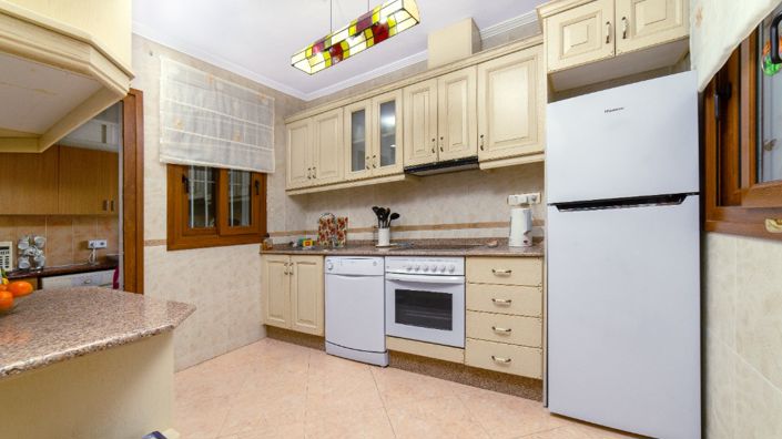 Image No.20-2 Bed Villa for sale