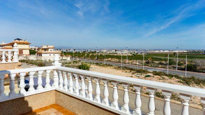 Image No.28-2 Bed Villa for sale