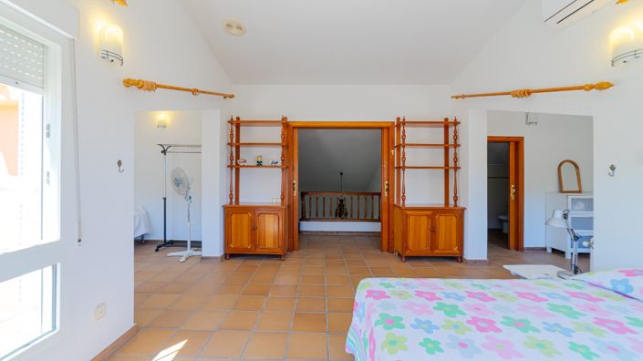 Image No.19-7 Bed Villa for sale