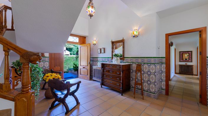 Image No.22-7 Bed Villa for sale