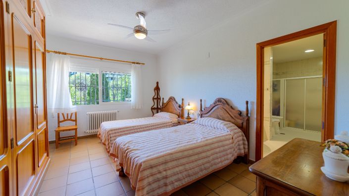 Image No.27-7 Bed Villa for sale