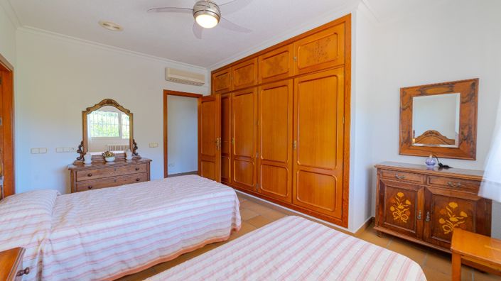 Image No.28-7 Bed Villa for sale
