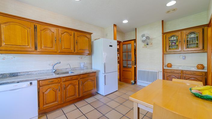 Image No.40-7 Bed Villa for sale