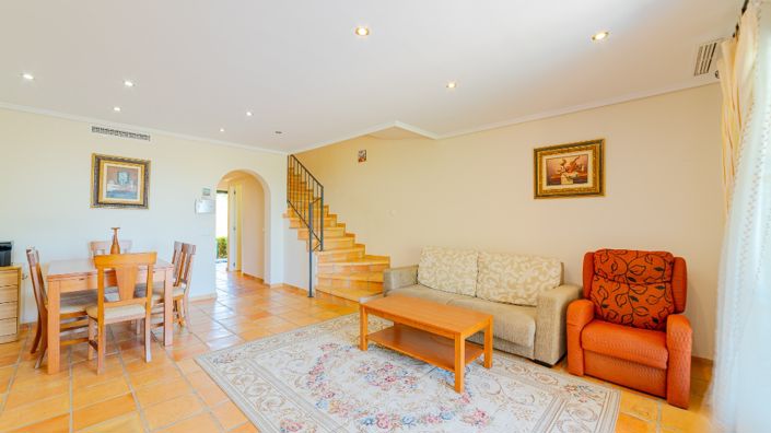 Image No.14-3 Bed Townhouse for sale