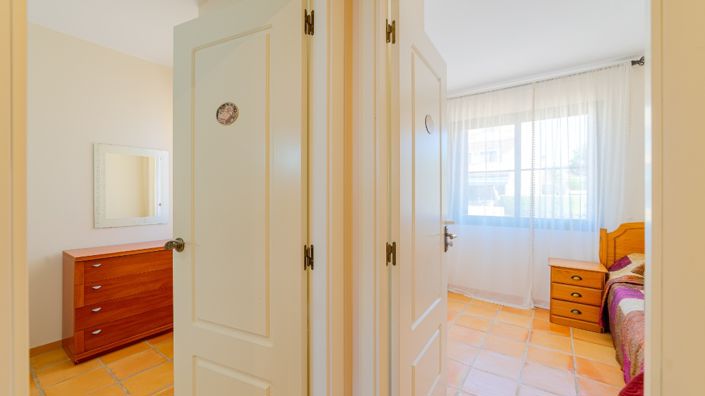 Image No.28-3 Bed Townhouse for sale