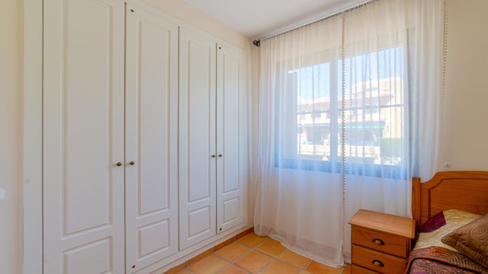 Image No.31-3 Bed Townhouse for sale