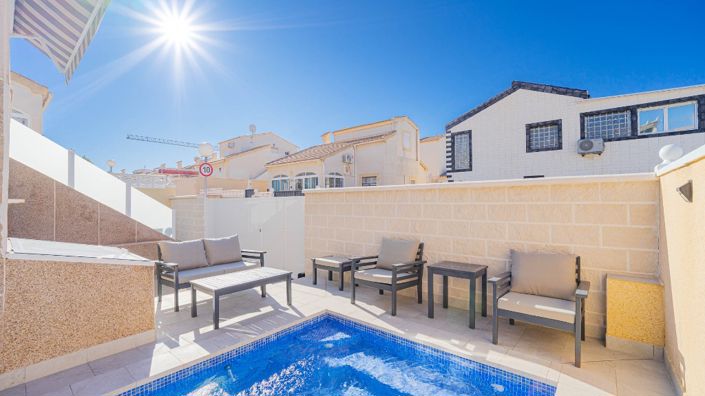 Image No.47-2 Bed Villa for sale
