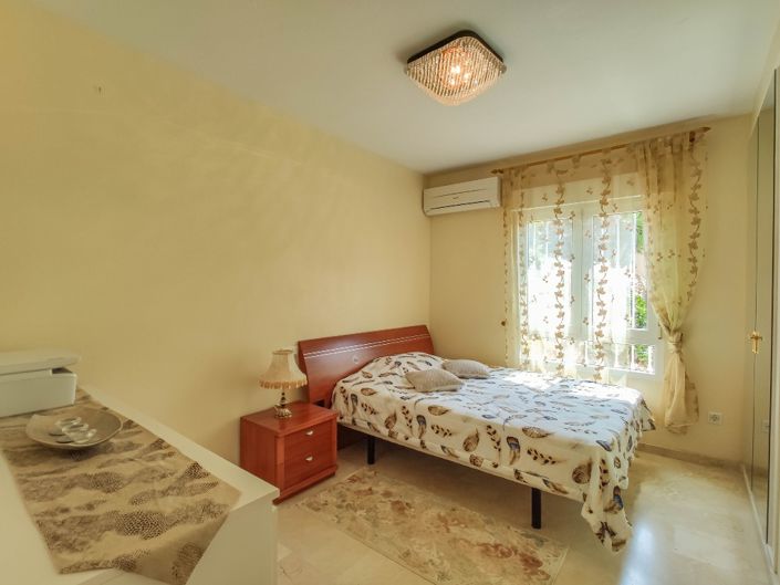 Image No.24-4 Bed Villa for sale