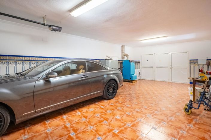 Image No.43-6 Bed Villa for sale