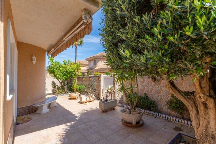 Image No.3-Villa de 3 chambres à vendre à Torrevieja