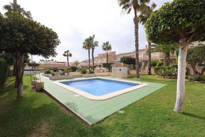 Image No.25-2 Bed Duplex for sale