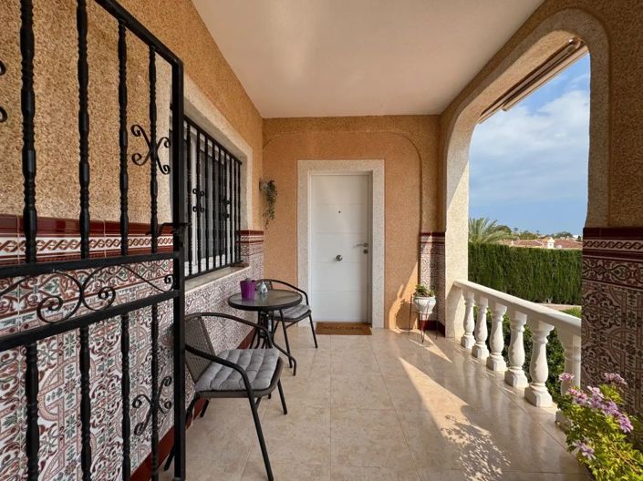 Image No.31-3 Bed Villa for sale