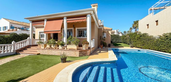 Image No.17-5 Bed Villa for sale