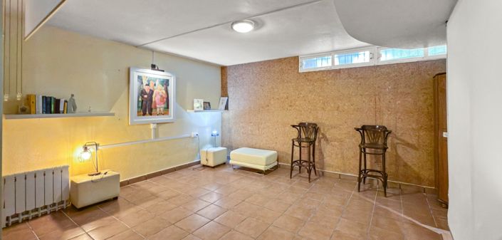 Image No.47-5 Bed Villa for sale