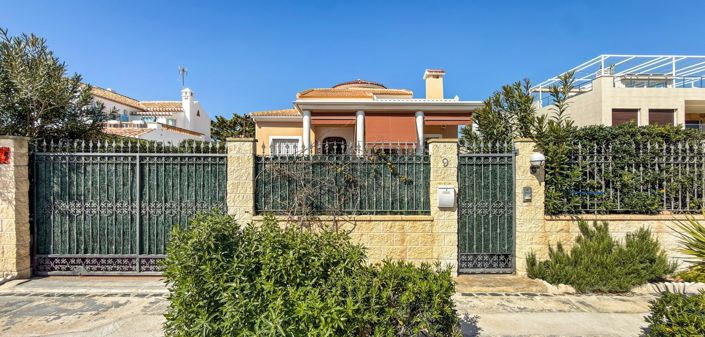 Image No.10-Villa de 5 chambres à vendre à Torrevieja