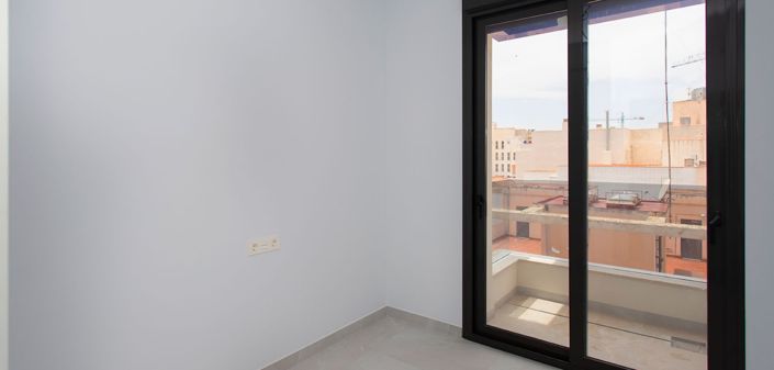 Image No.22-2 Bed Apartment for sale
