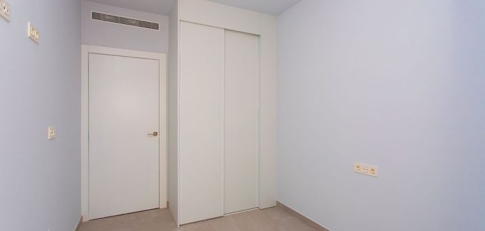 Image No.23-2 Bed Apartment for sale