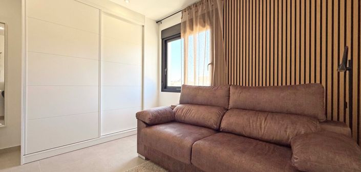 Image No.29-2 Bed Villa for sale