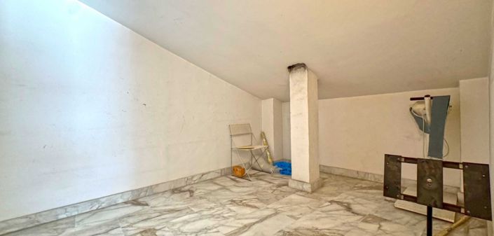 Image No.46-6 Bed Duplex for sale