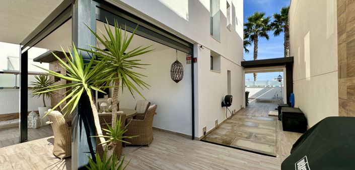 Image No.5-3 Bed Villa for sale