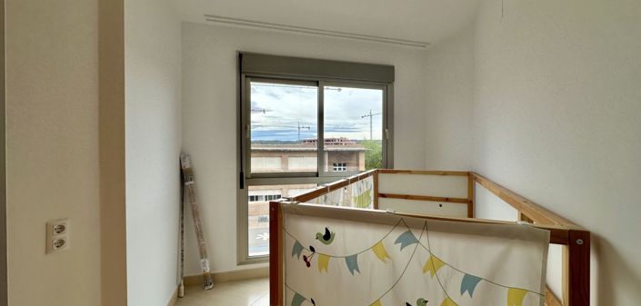 Image No.24-3 Bed Apartment for sale