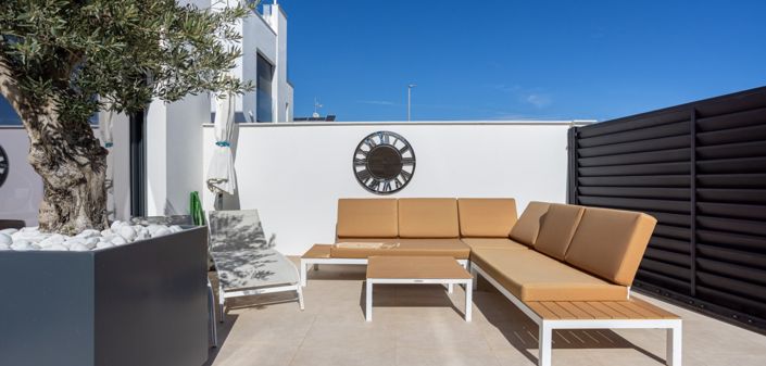 Image No.13-3 Bed Townhouse for sale