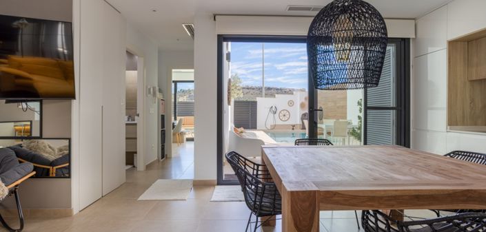 Image No.41-3 Bed Townhouse for sale