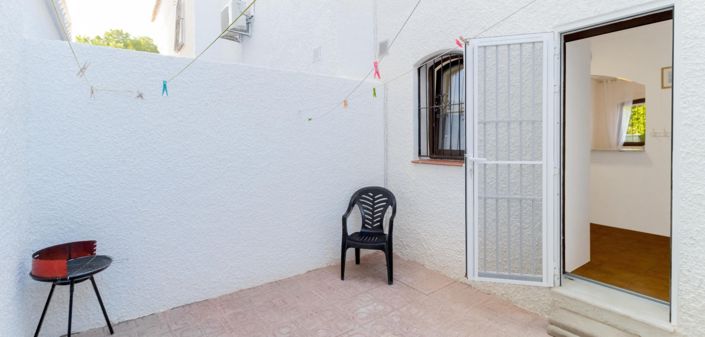 Image No.12-3 Bed Townhouse for sale