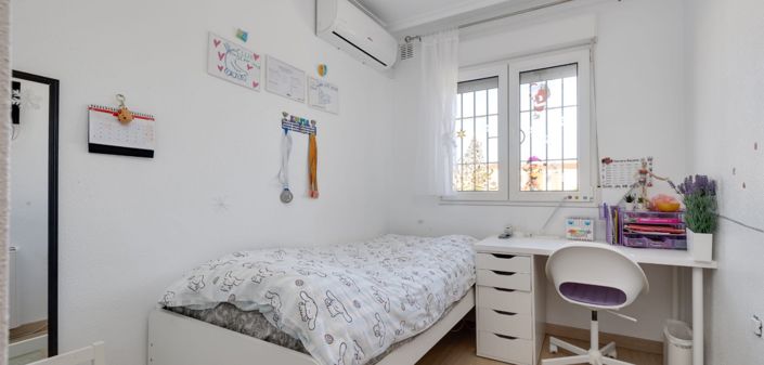 Image No.14-3 Bed Townhouse for sale