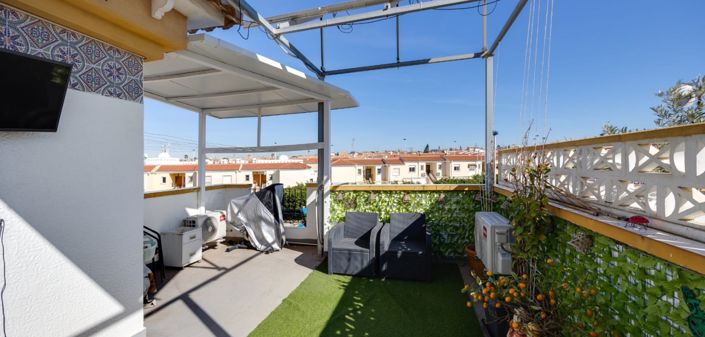 Image No.6-3 Bed Townhouse for sale