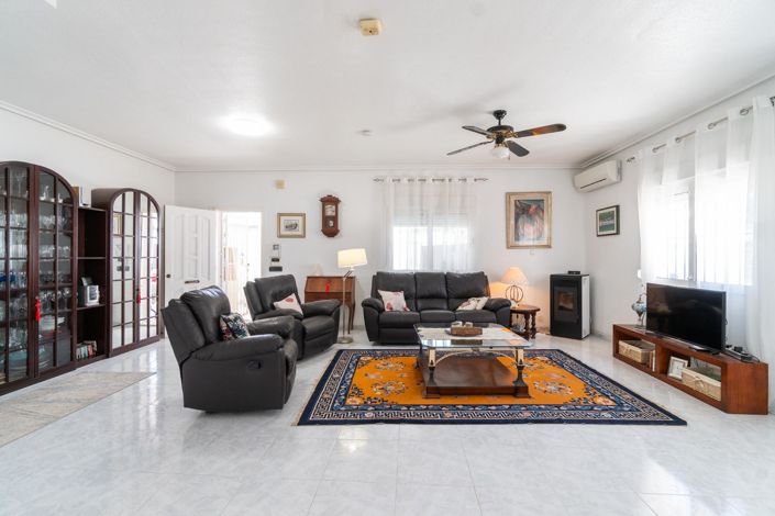 Image No.4-3 Bed Villa for sale