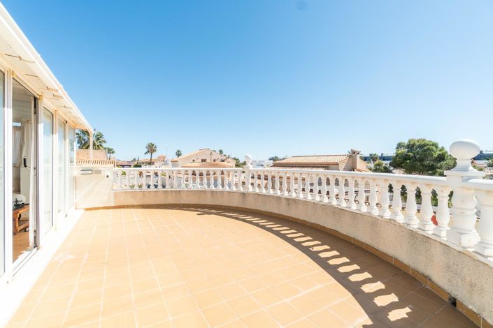 Image No.37-3 Bed Villa for sale