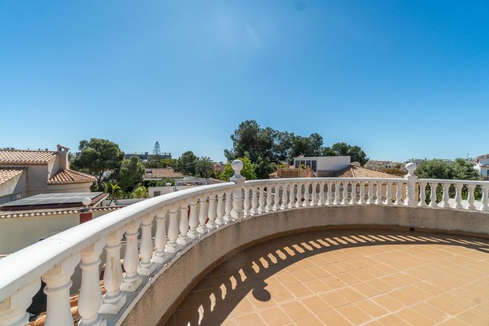 Image No.6-3 Bed Villa for sale