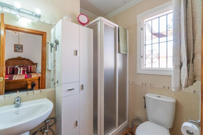 Image No.27-3 Bed Villa for sale