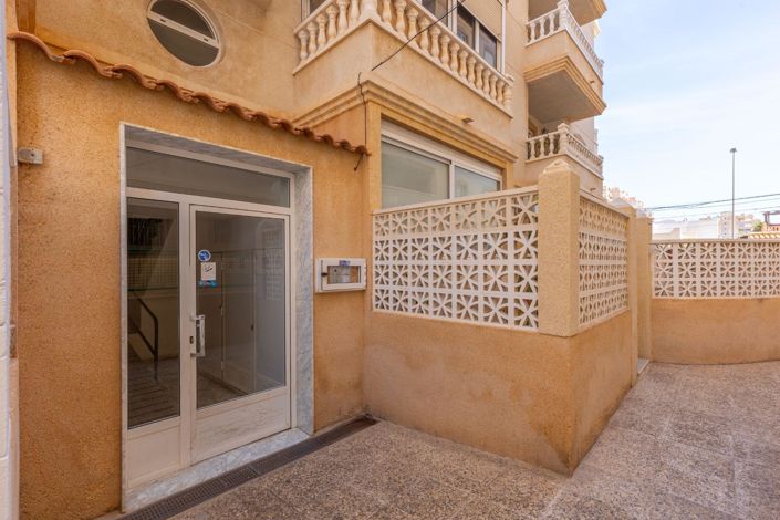 Image No.24-Appartement de 2 chambres à vendre à Torrevieja