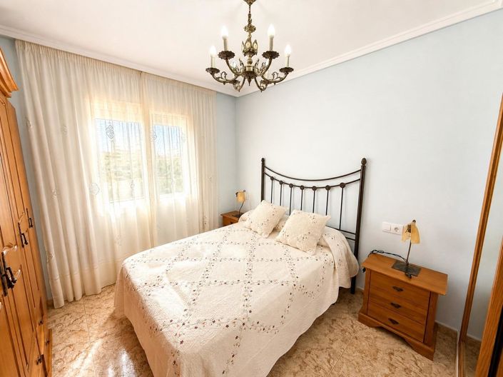 Image No.12-2 Bed Apartment for sale