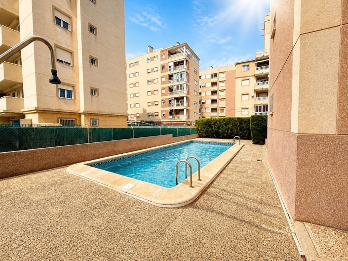 Image No.14-2 Bed Apartment for sale