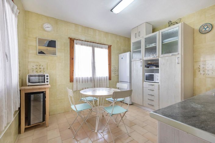Image No.3-6 Bed Villa for sale